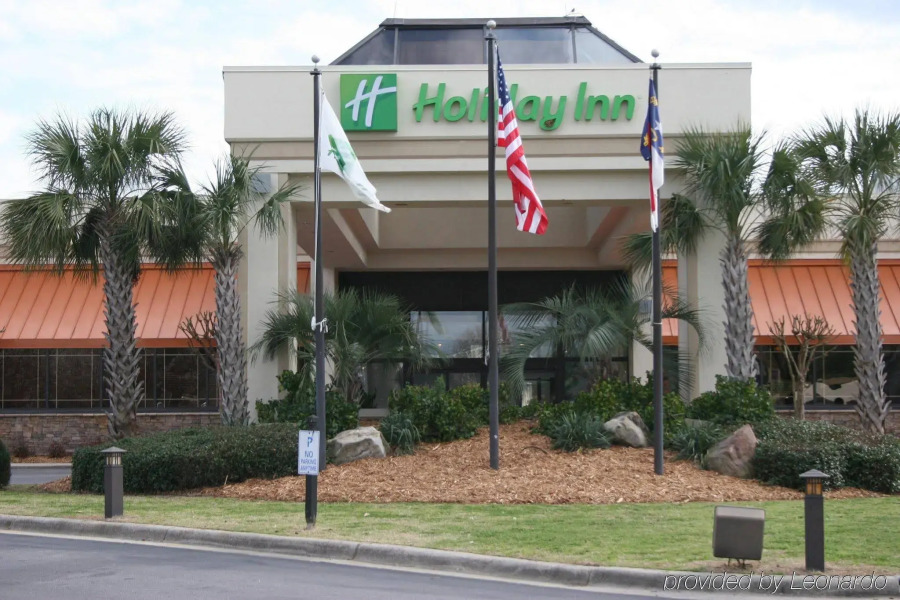 Holiday Inn Fayetteville-I-95 South