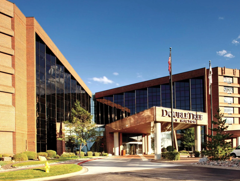 DoubleTree by Hilton Denver - Aurora