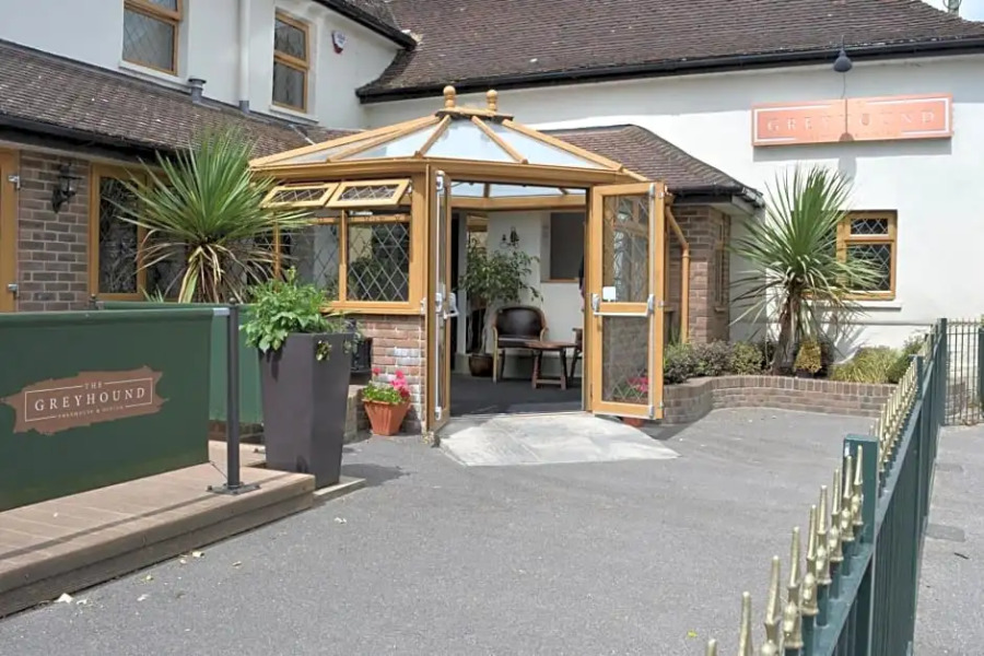 The Greyhound - Winterborne Kingston