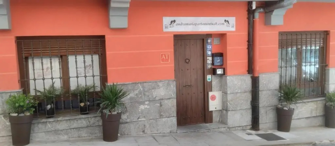 Andra Mari Apartamentu Turistikoak