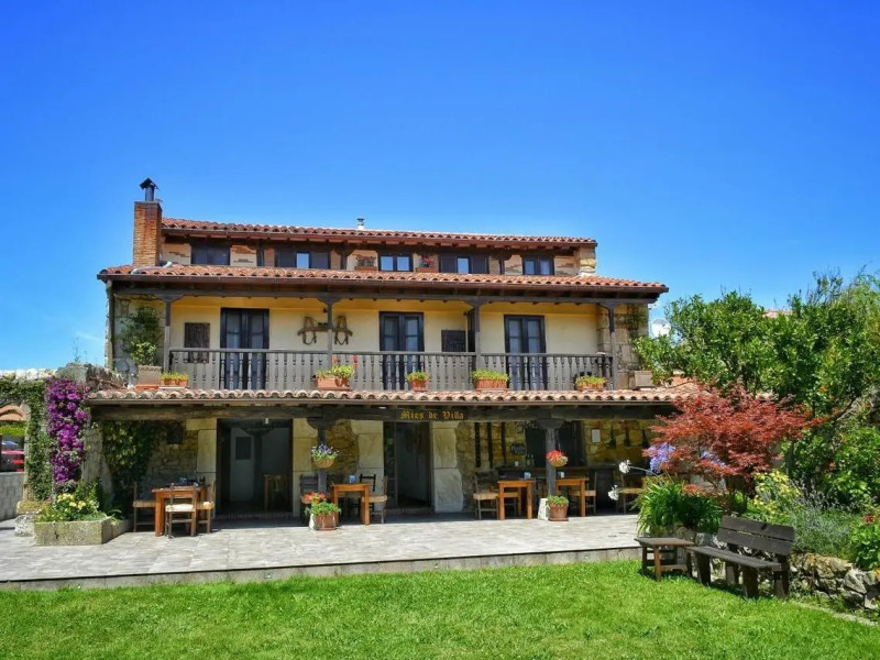 Posada Mies de Villa