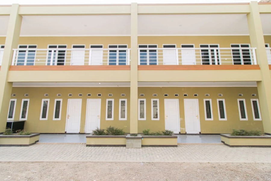 Fakhira Residence by OYO Rooms