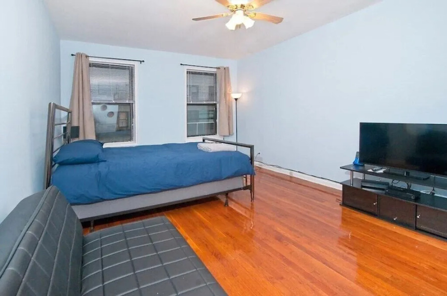 Lovely Studio on Upper East Side