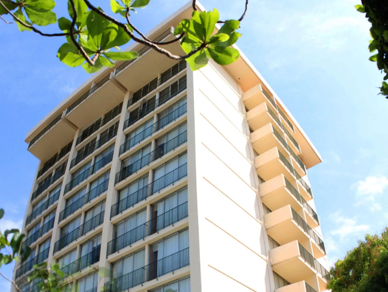 The Courtleigh Hotel and Suites