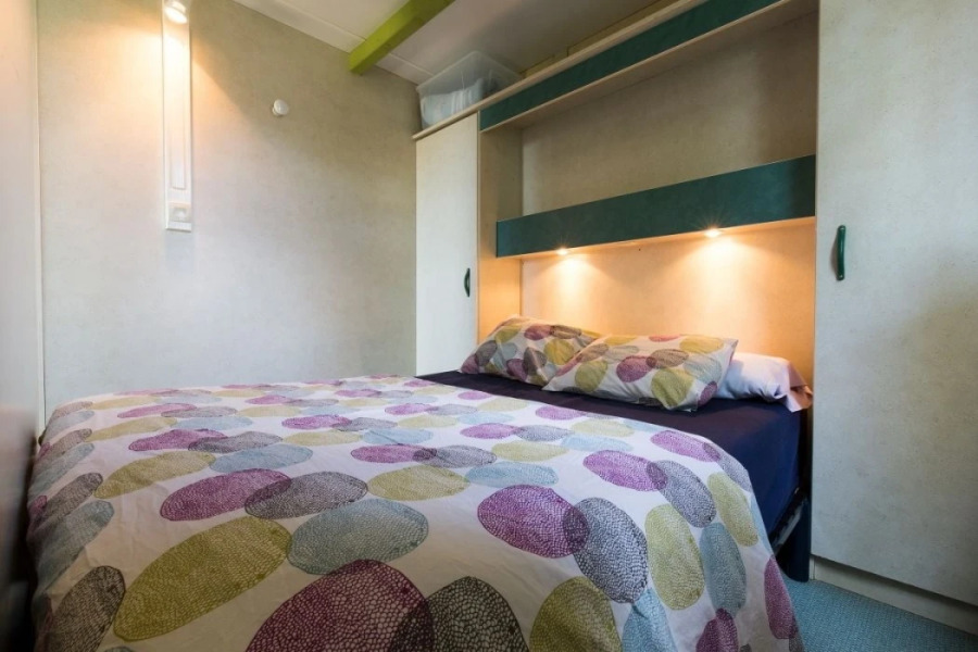 Camping Bungalows El Far