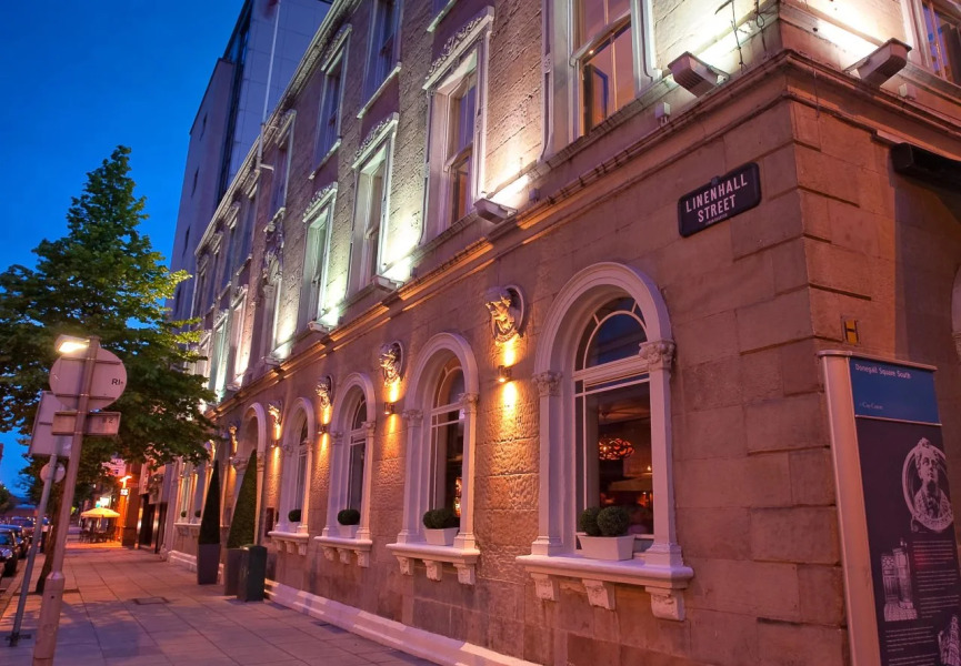 DoubleTree by Hilton Belfast City Ten Square