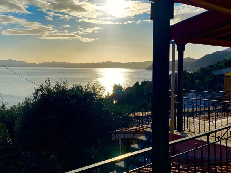 Nissaki Apartments and Vasilis House