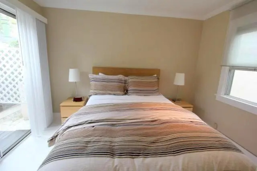 Adorable West Hollywood One-Bedroom Apartment