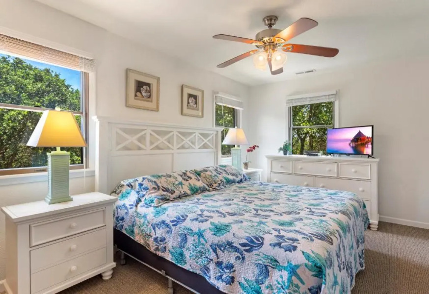 1100 - La Maison De Geezer