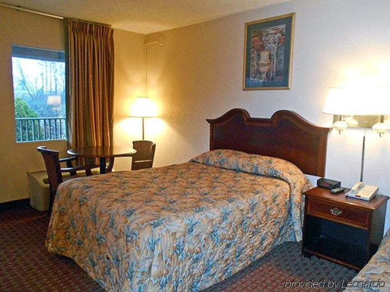 Super 8 Opelika Alabama