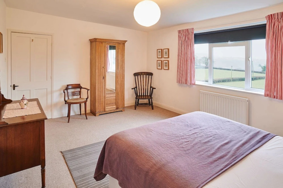 Host Stay Penrheol Farmhouse