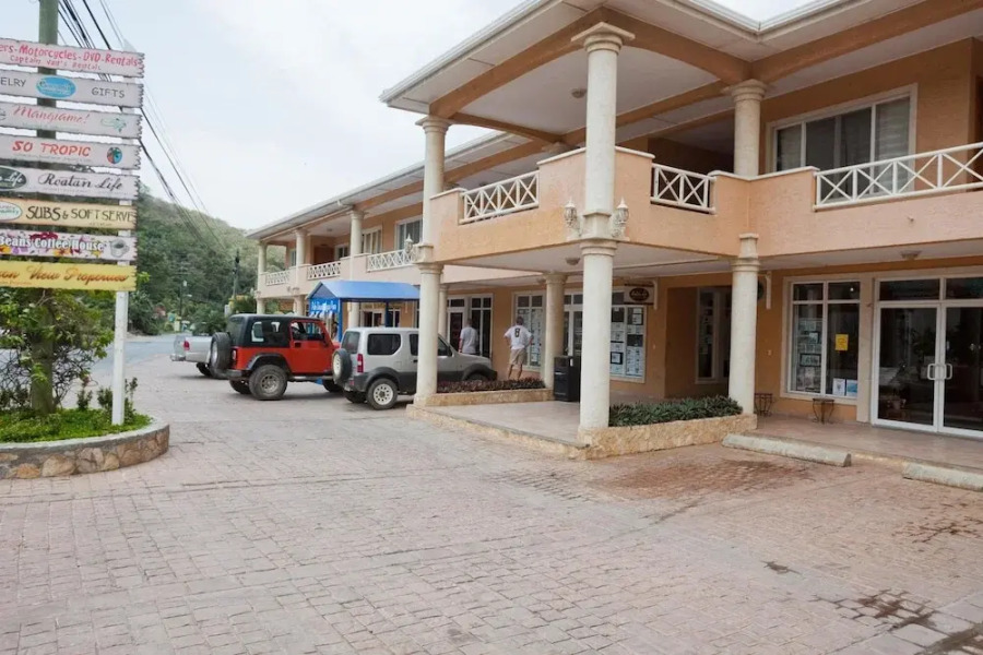 West Bay Mall Condo 10