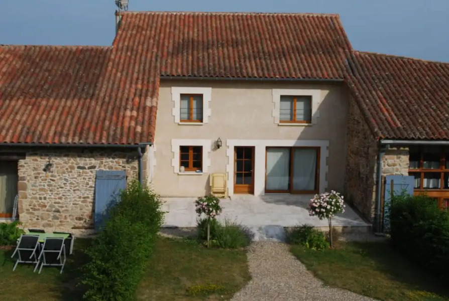 La Bellecour - Near Golf International de la Preze