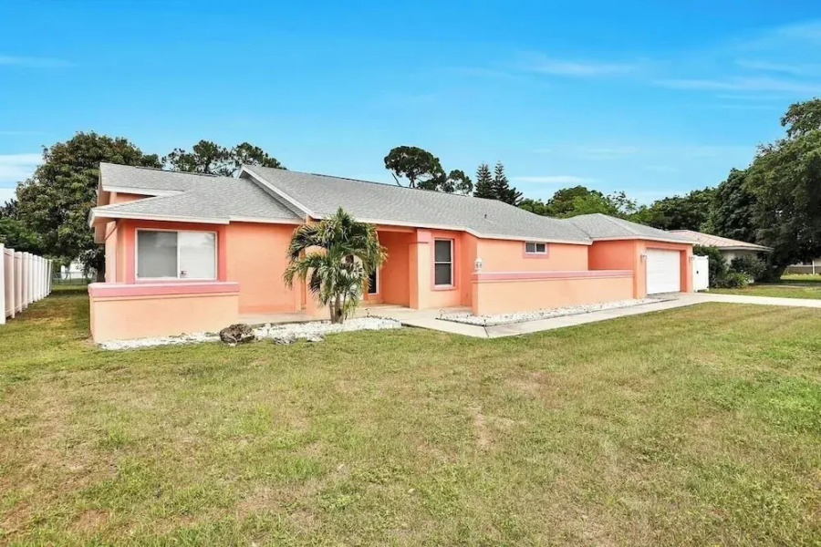 Renovated 3BR Dog Friendly Pond View W/D