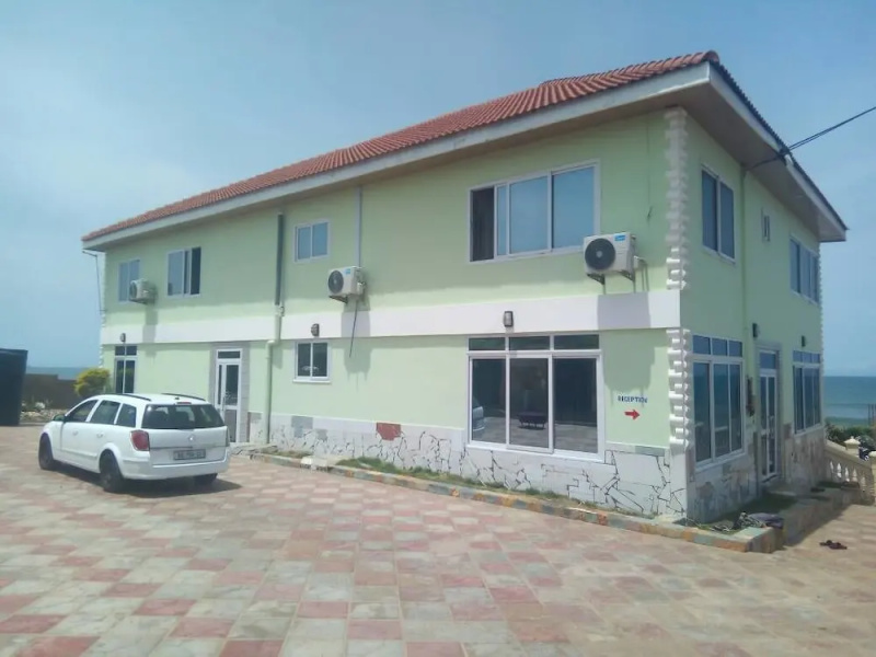 Nana Swiss House
