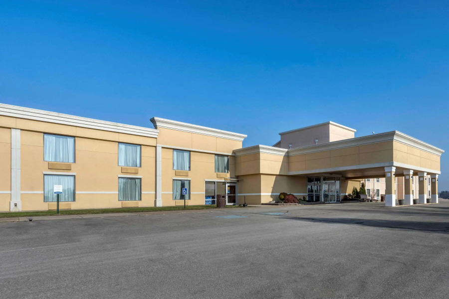 Comfort Inn & Suites Triadelphia - Wheeling
