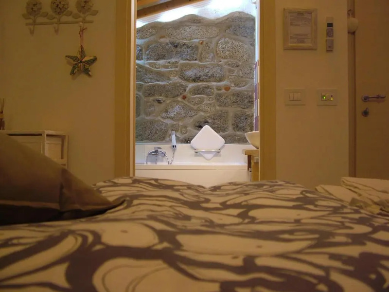 Il Noce alla Finestra