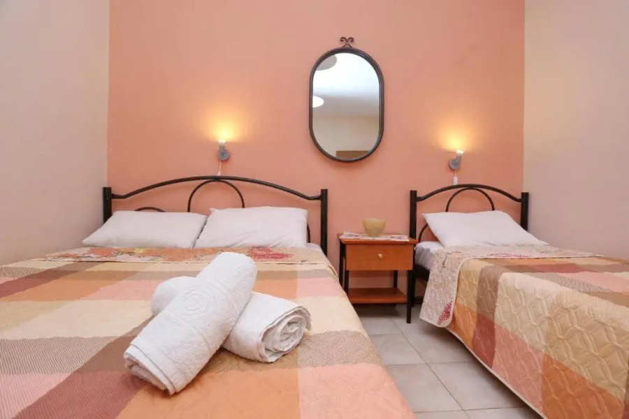 Maria Rooms