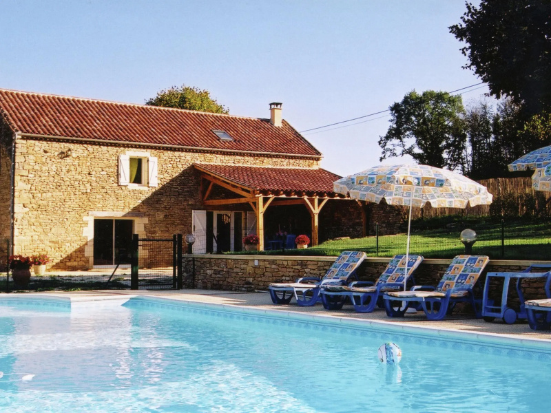 Beautiful Holiday Home with Pool in Saint-Pompont