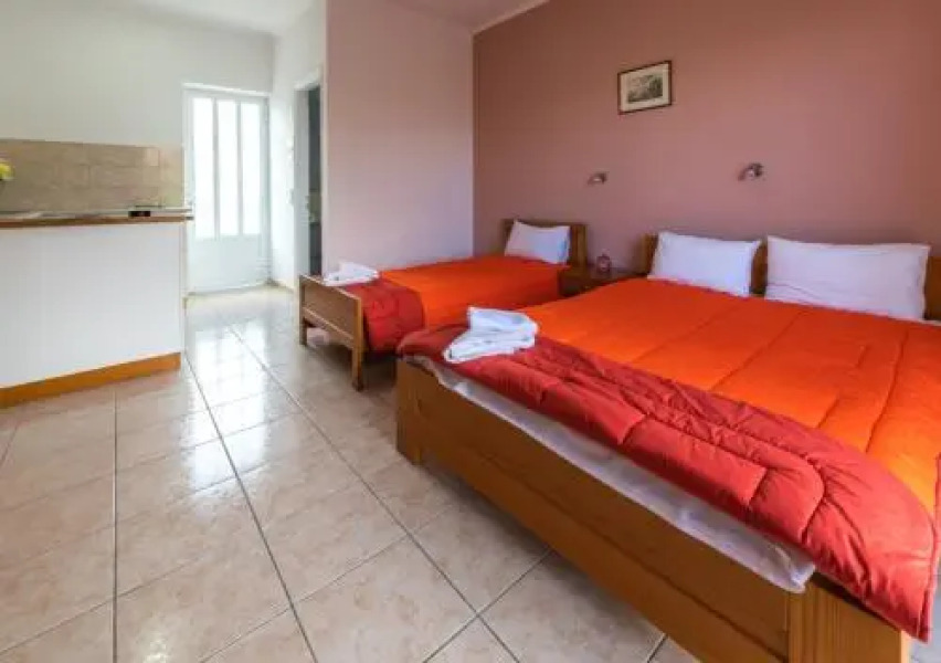 Anthi Studios & Apartments