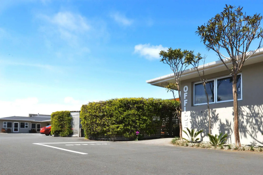 Beach Street Motel Apartments