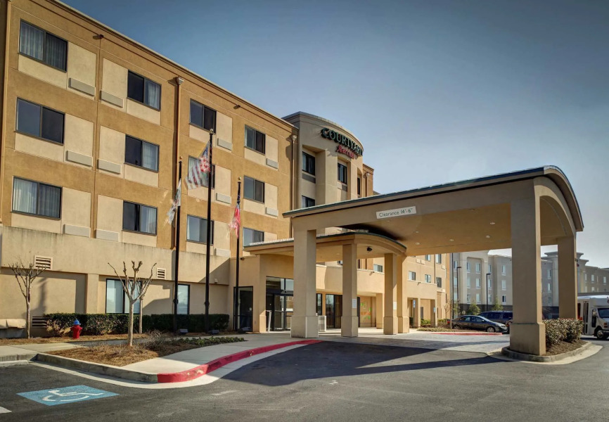 Courtyard by Marriott Atlanta Airport West