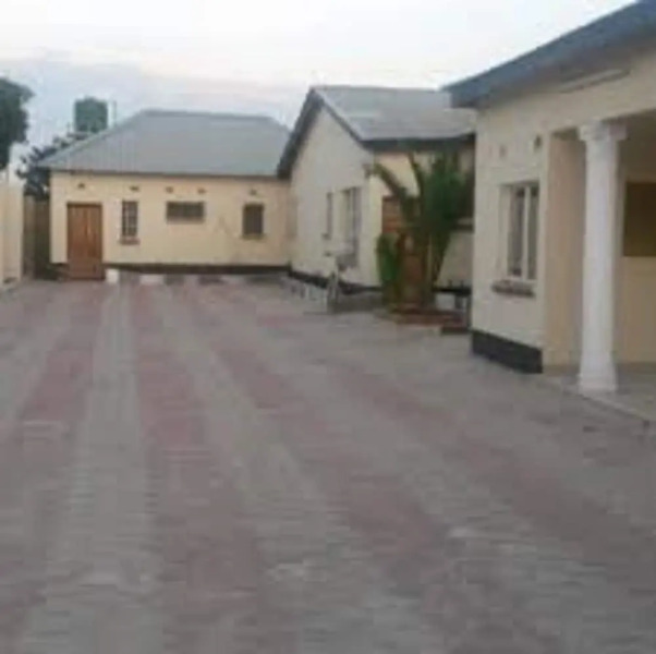 Kutwingi Lodge and Apartments