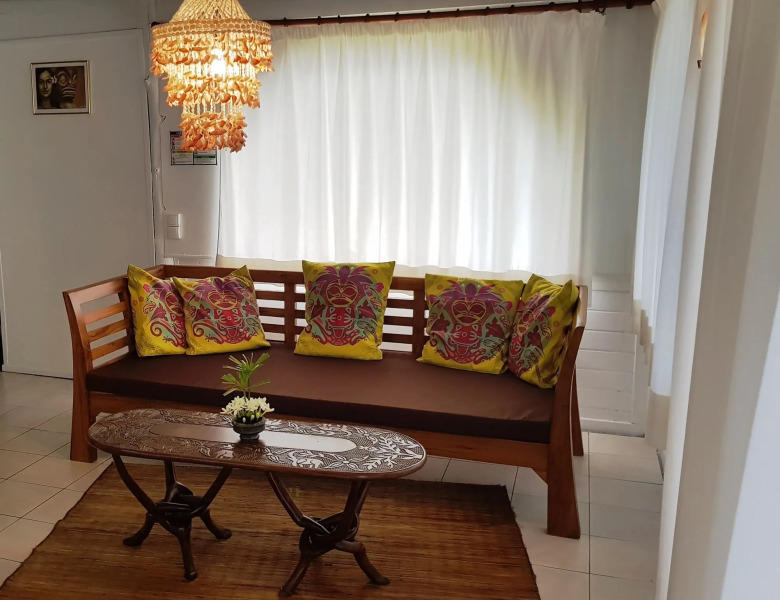 Linareva Moorea Beach Resort