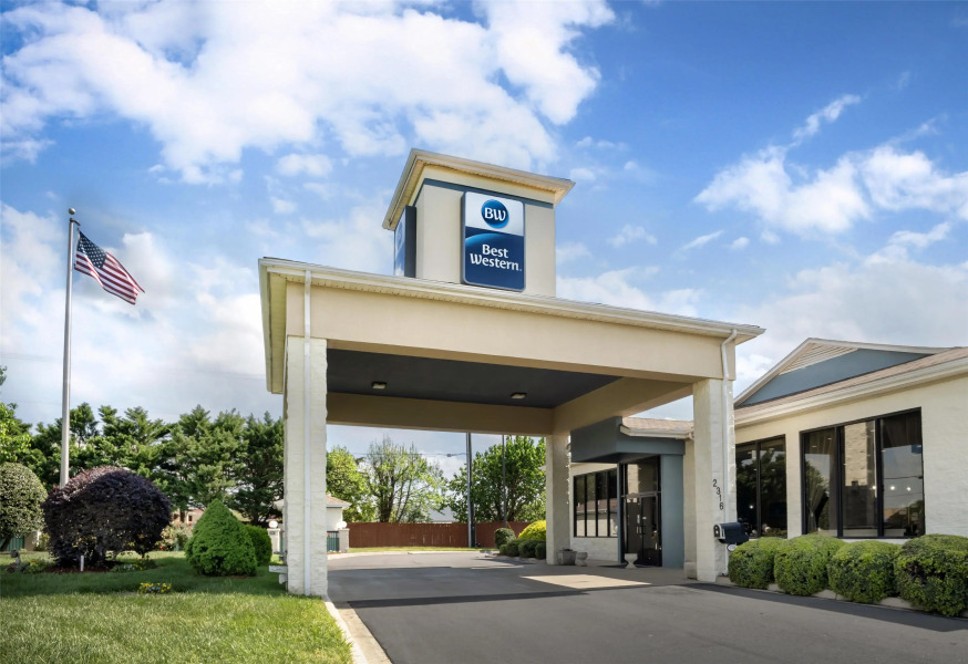 Best Western Inn & Suites - Monroe