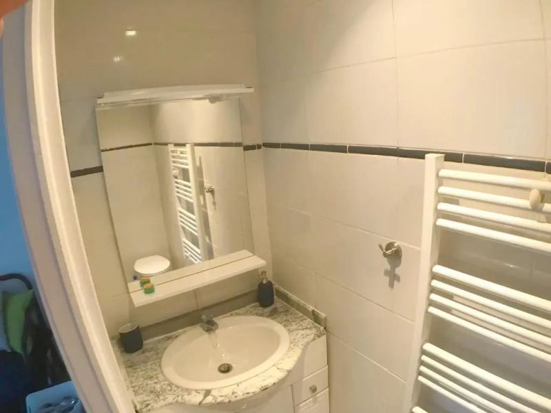 Studio calme proche Paris avec terrasse privative