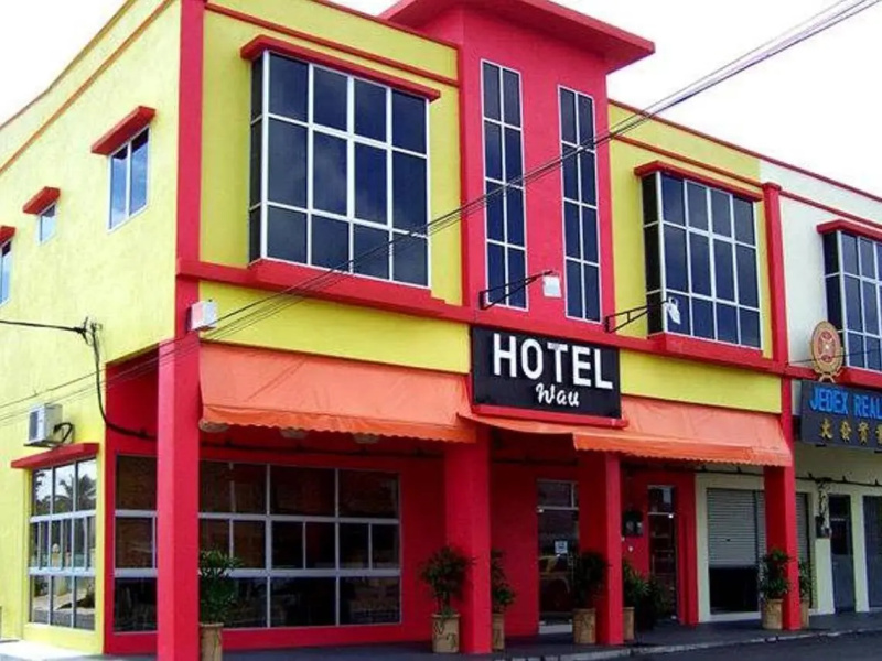 Wau Hotel & Cafe