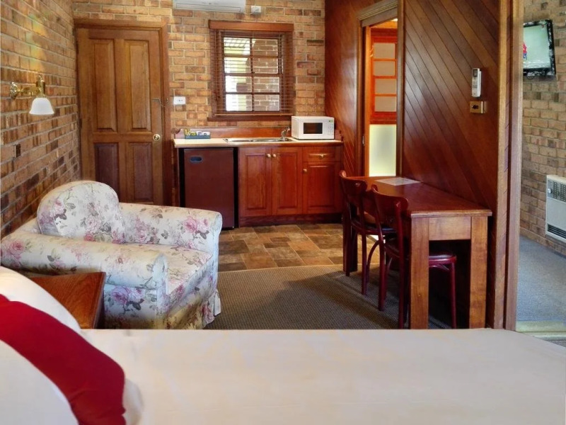 The Carrington Inn - Bungendore