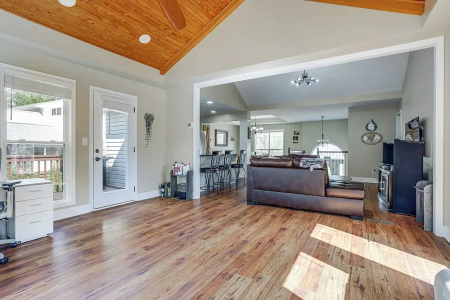 Lakefront Home w/ Private Boat Dock in Murrayville