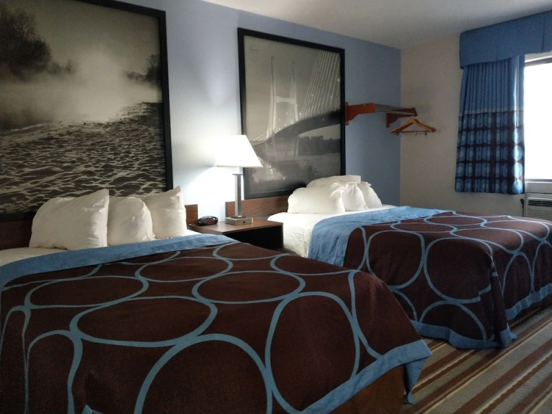 Super 8 by Wyndham Kirksville University Area