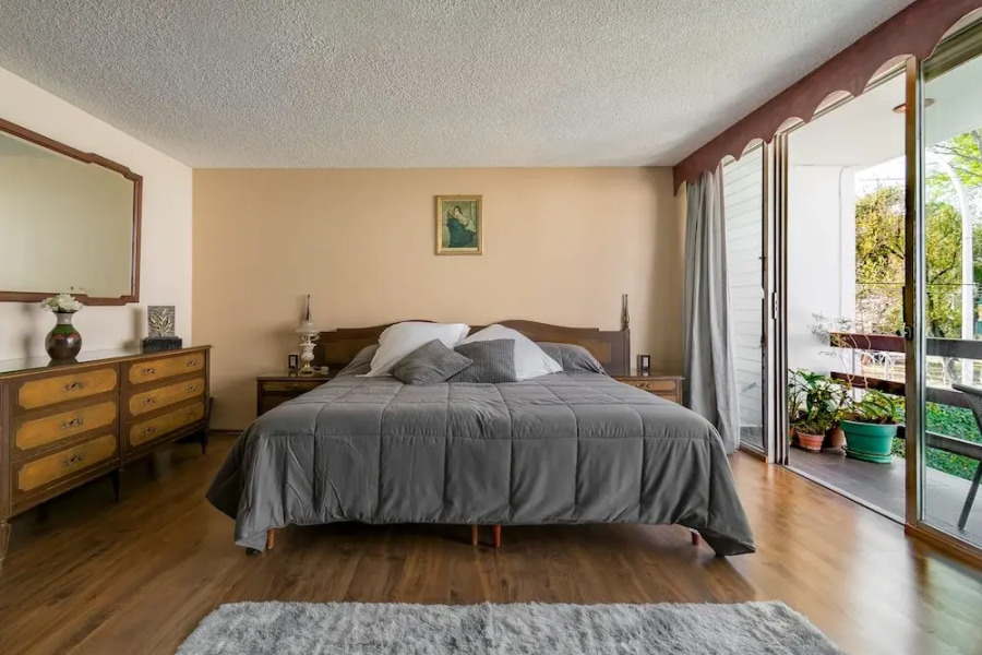 JUUB 1 private bedroom at the north of the city