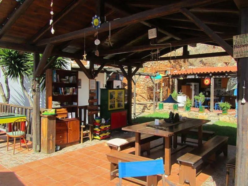 Oasis Hotel
