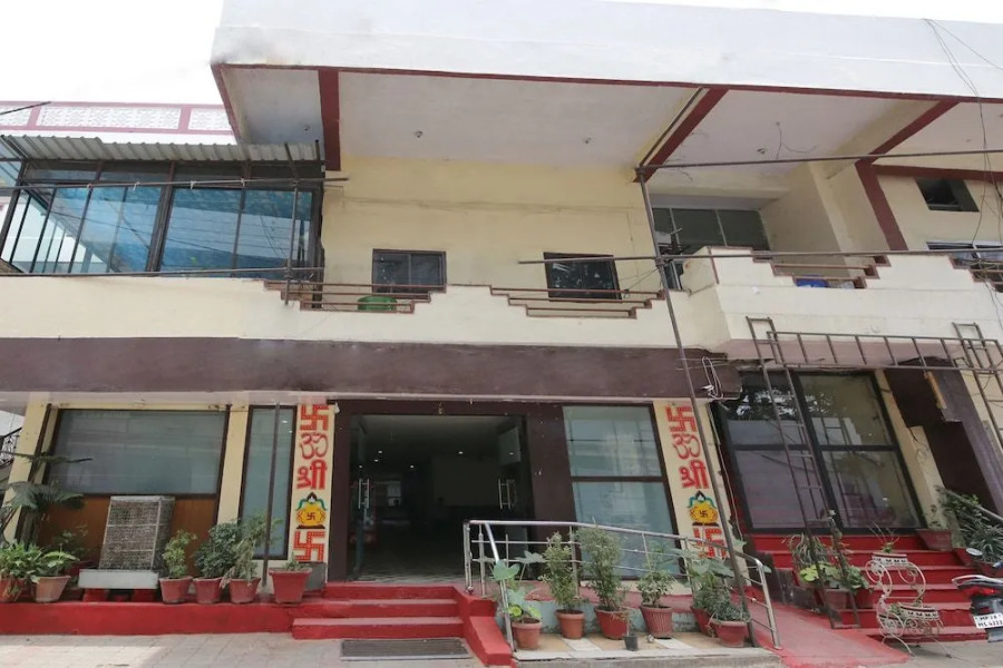 Spot on 44921 Hotel Satkar