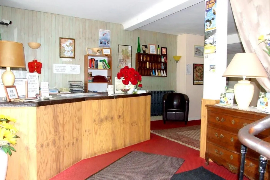 Logis Hotel du Val dAure