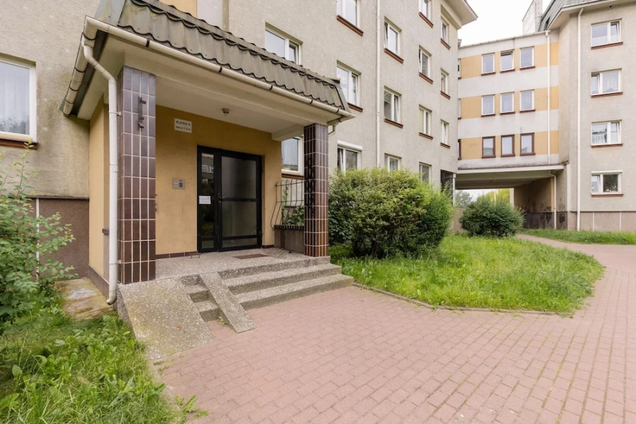 Spacious Apartment Pruszkow by Renters