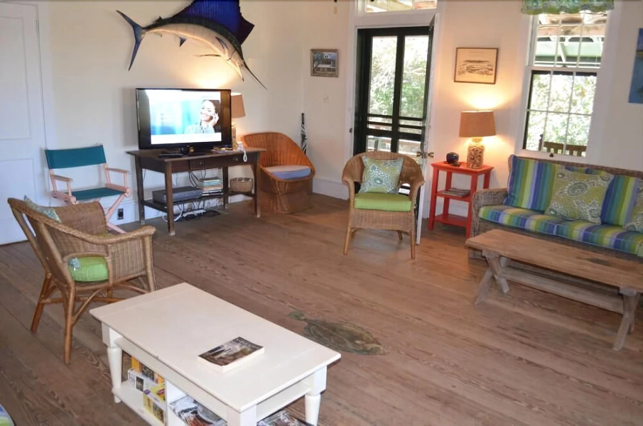 Liberty Lodge 5 Bedrooms 3.5 Bathrooms Home