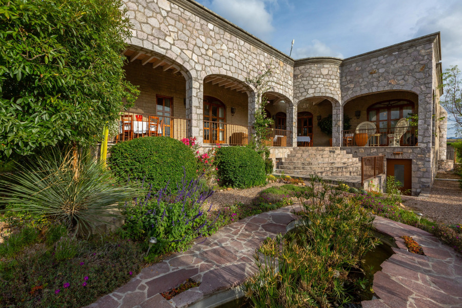 Grand Las Nubes by Inmense