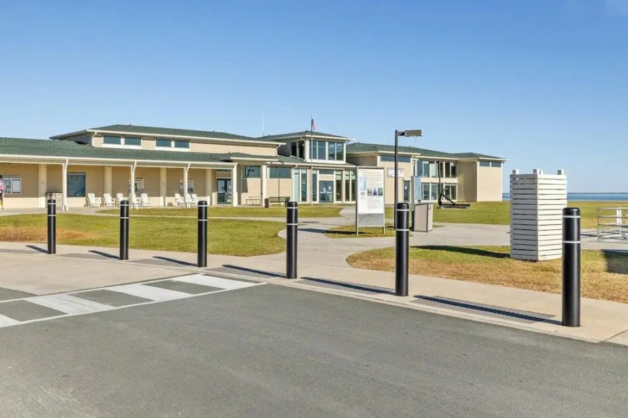 Mi Faro 1 Bedroom Duplex by RedAwning