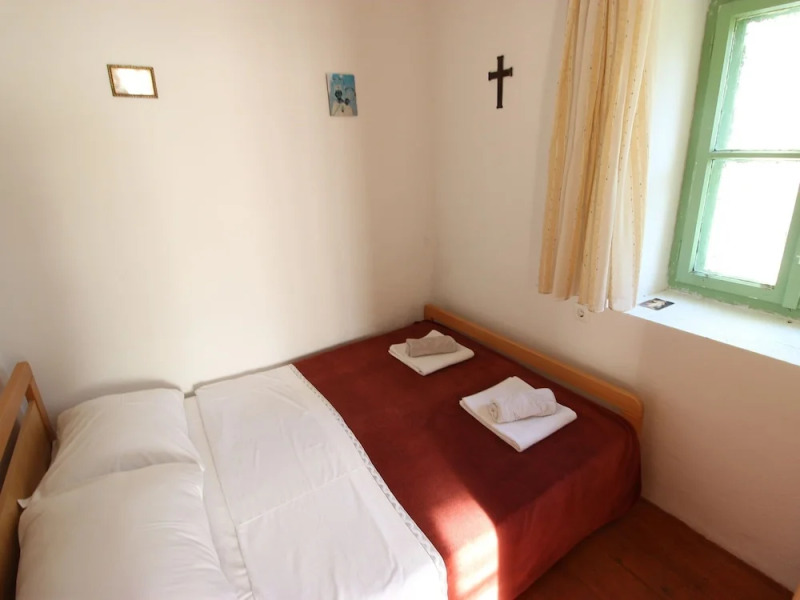 Authentic Holiday House in Quiet Area, Near Pebble Beach