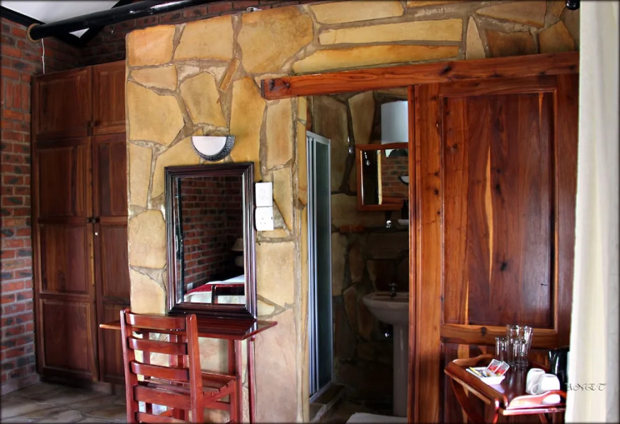 Fiume Lodge CC, P O Box 20757, Windhoek