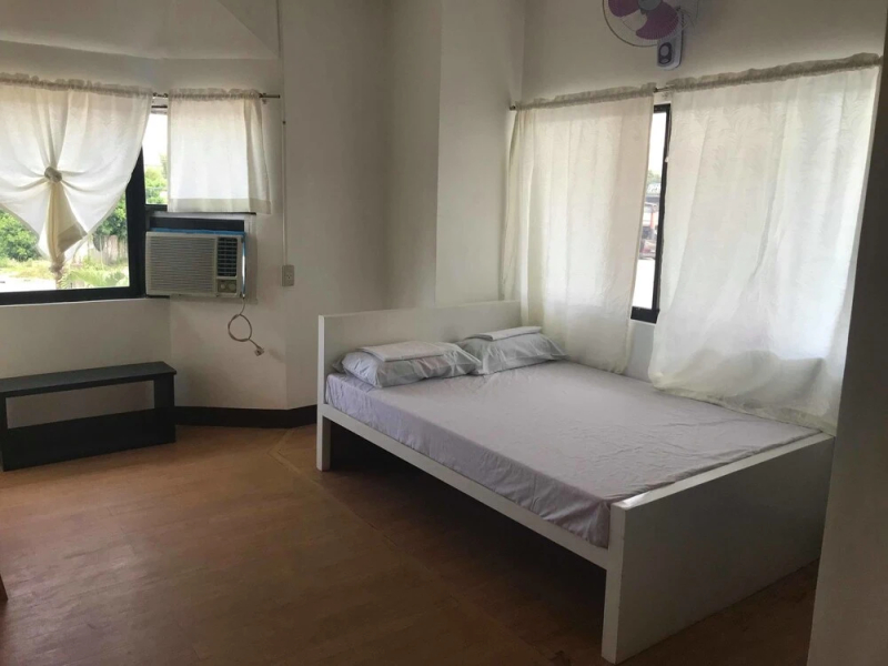 HIS Capsule Hostel