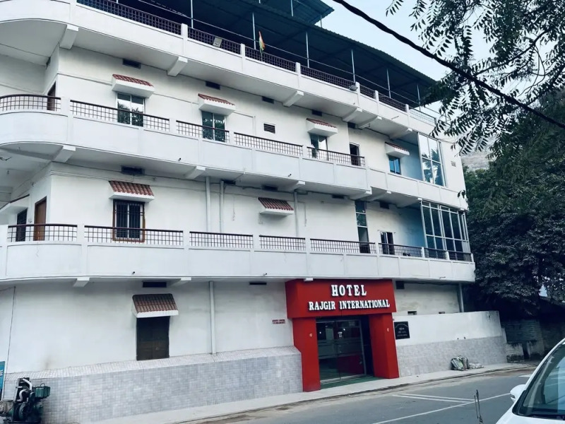 hotel rajgir international