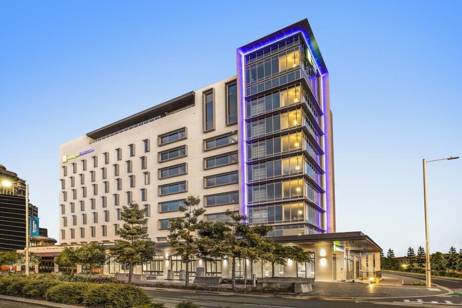 Holiday Inn Express & Suites Sunshine Coast, An Ihg Hotel