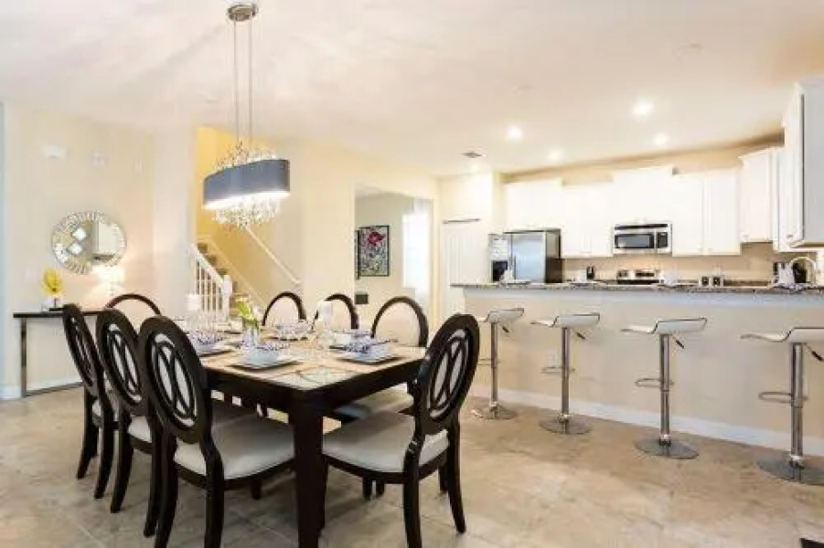 Moon Valley House 1526