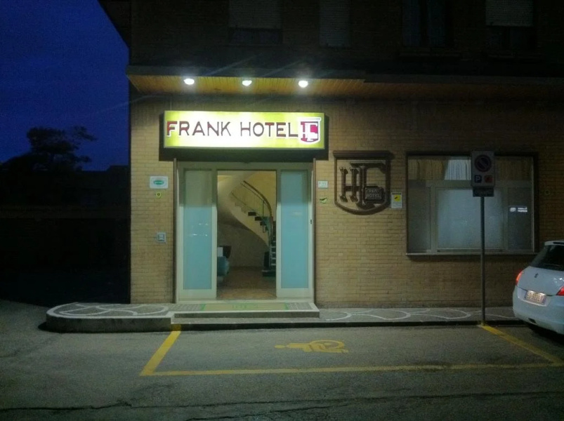 Frank Hotel