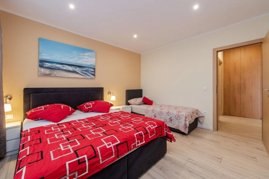 Tomo - Open Pool and Pool for Children - A6